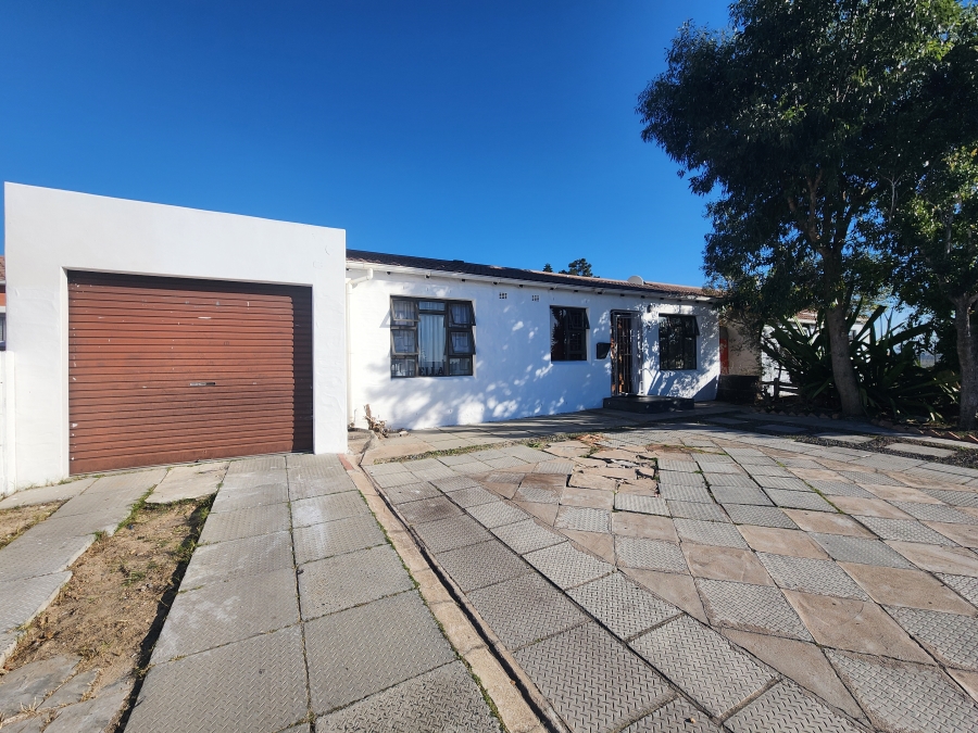 3 Bedroom Property for Sale in Dennemere Western Cape